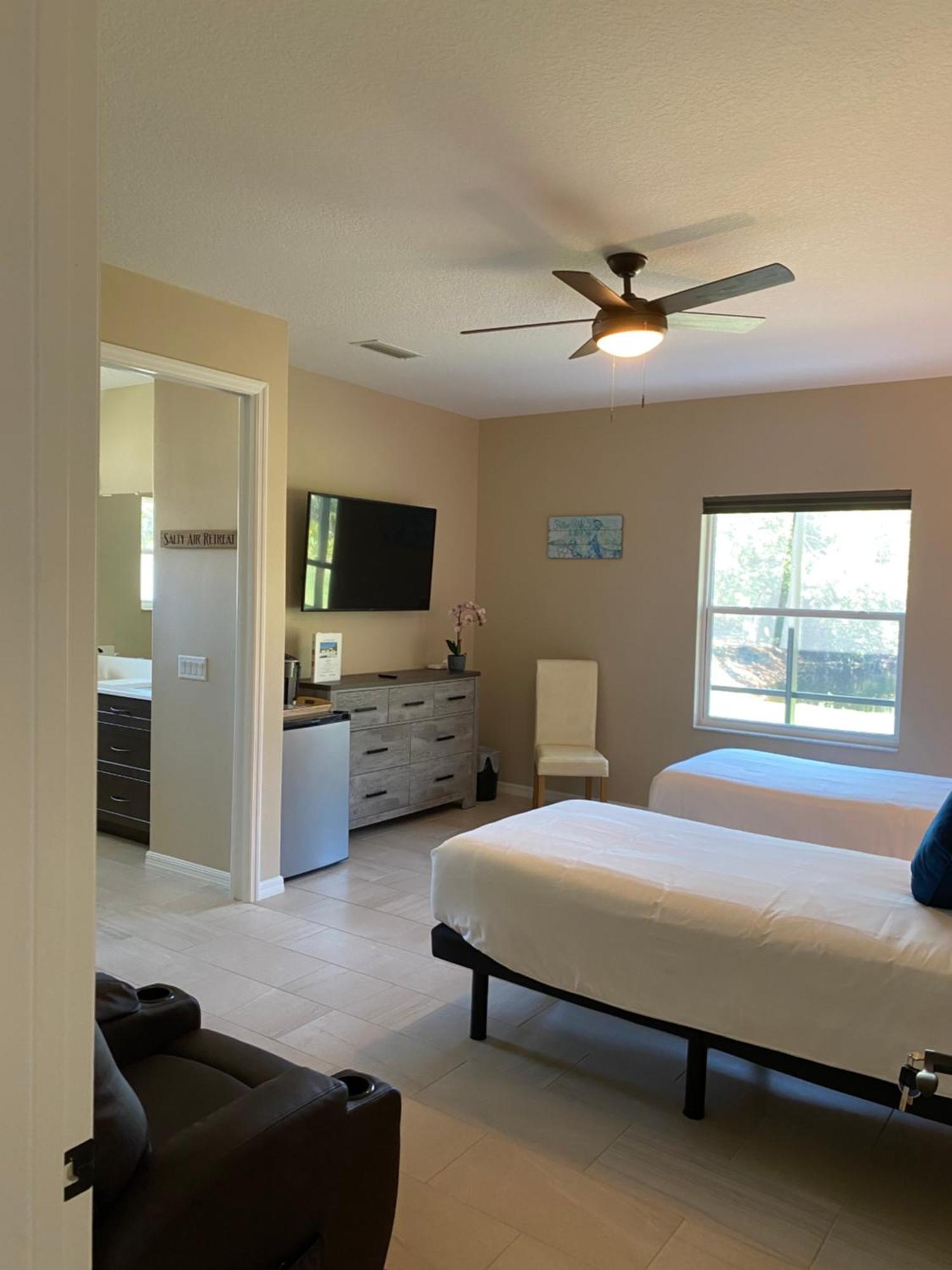 Short Term Vacation Rental Luxury B&B Cth Englewood Exterior photo